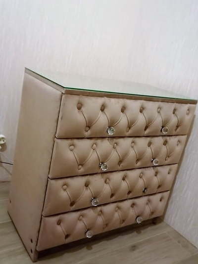 Комод бежевый