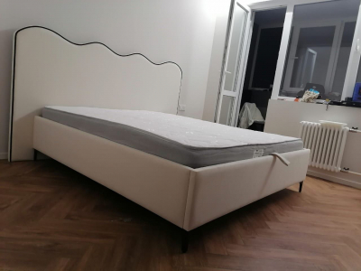 Кровать "ЛОРА" молочная 40.000.руб.