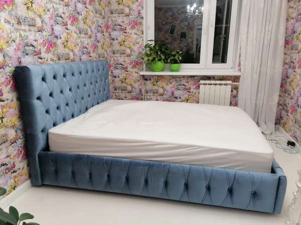 Кровать "Ирида" синяя 22.000.руб.